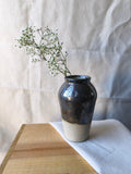 Petit vase épaule bronze